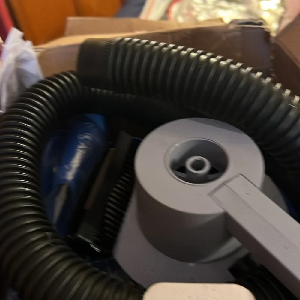 12 VOLT WET/DRY VACUUM, NEW IN BOX , UNUSED ! - Picture 5 of 16